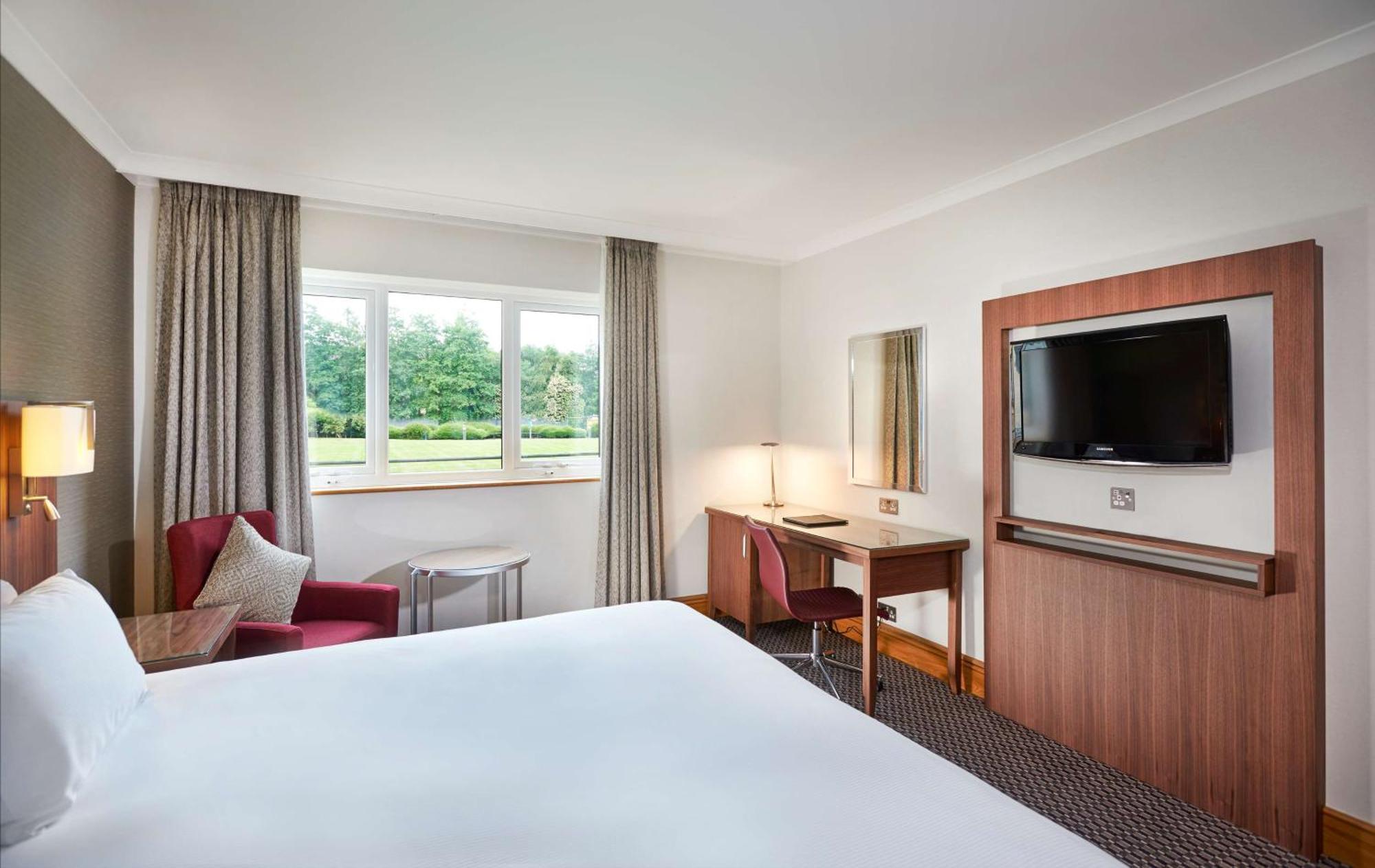 Zimmer mit Kingsize Bett